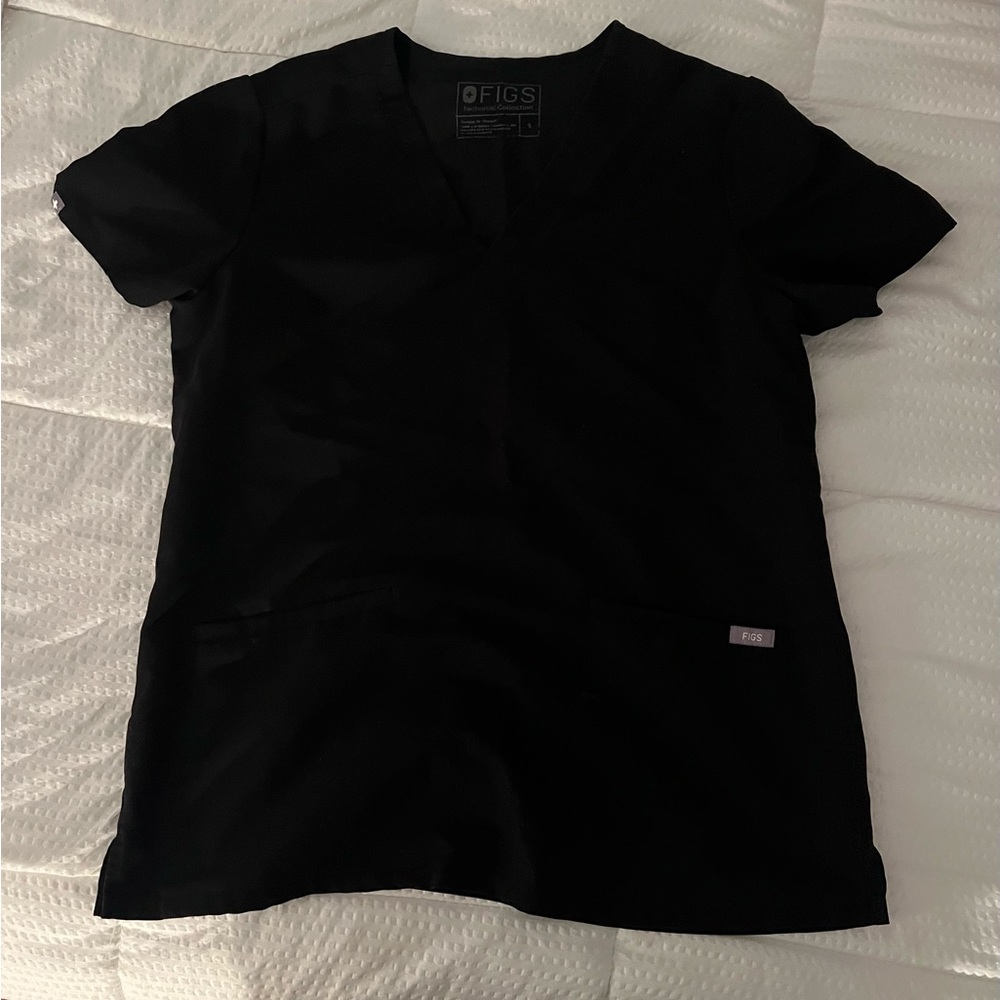 FIGS Black Scrub Top